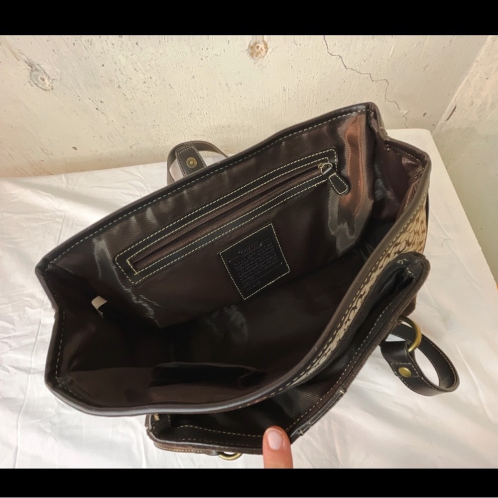 Coach Bag - Picture 3 of 4